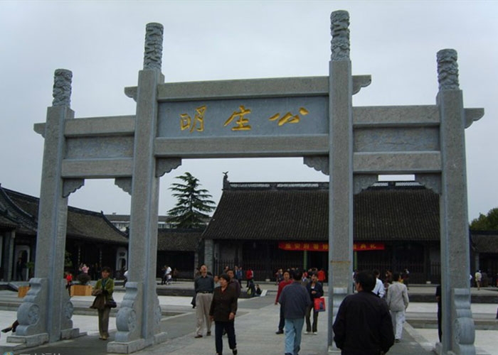 石雕牌坊