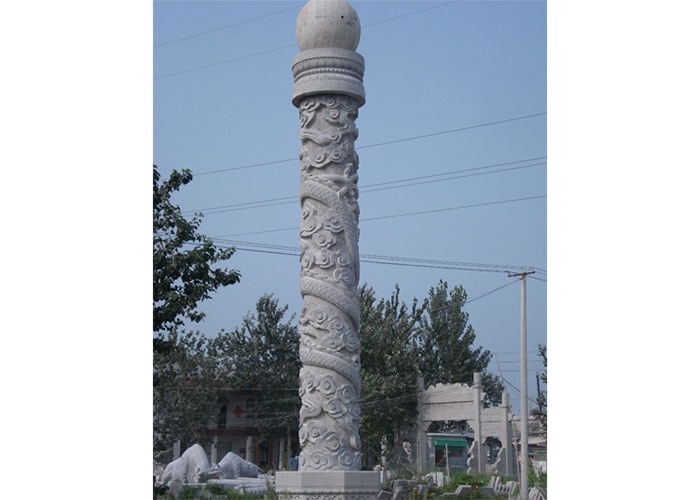 石雕龙柱